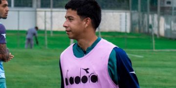 Kukri Promessa Abandona Coritiba