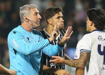 Seabra Detona Daronco Coritiba Corinthians