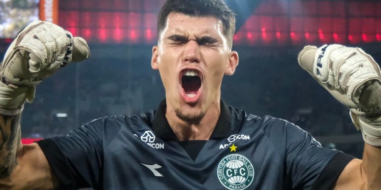 Coritiba Morisco Goleiro Destaque Serie B