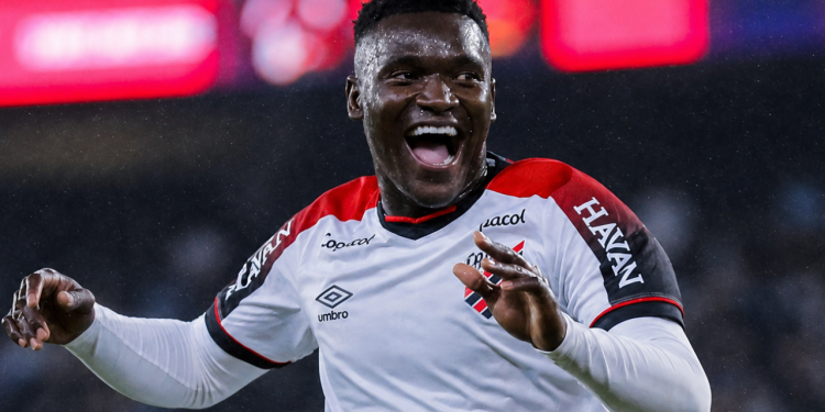 Viveros Contrato Athletico Venda Historica