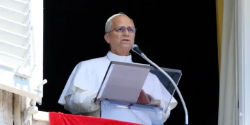 2026 08 09t161318z 1 Lynxmpem780ag Rtroptp 4 Pope Prayer