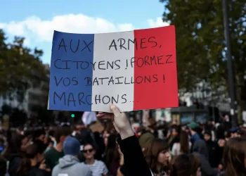 2026 10 09t150347z 1 Lynxmpem981cp Rtroptp 4 France Protest Schools