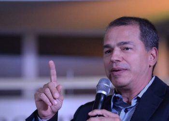 Frederico exonera quatro secretários e abre caminho para retorno de vereadores à Câmara de Campos