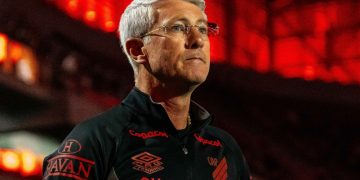 Athletico Odair Defesa Brasileirao