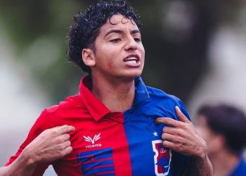 Estevao Parana Clube Contrato Profissional
