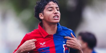 Estevao Parana Clube Contrato Profissional