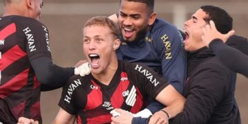 Kauan Alemao Athletico 2