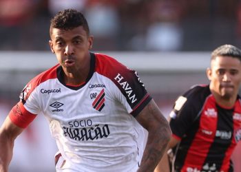 Luiz Gustavo Athletico