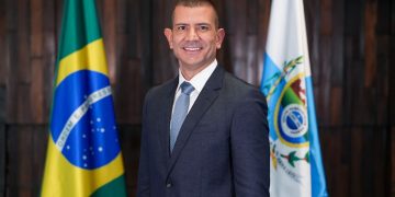 Quem é Douglas Ruas, policial civil eleito governador do Rio aos 37 anos, o mais jovem desde Garotinho